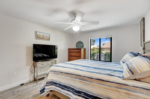 118 Ridge Road, Jupiter, FL 33477