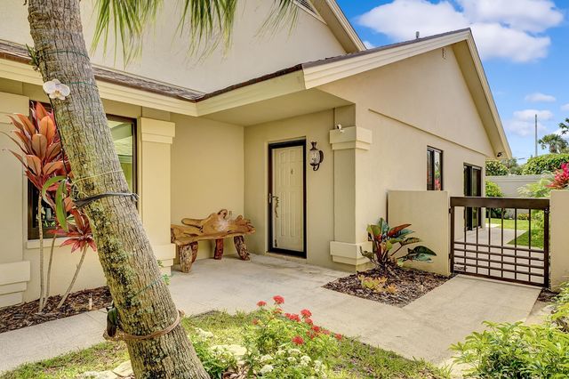 118 Ridge Road, Jupiter, FL 33477