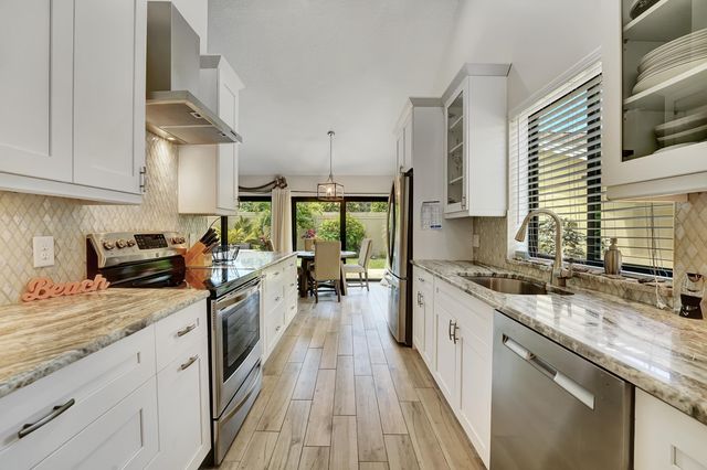 118 Ridge Road, Jupiter, FL 33477