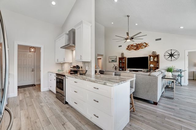 118 Ridge Road, Jupiter, FL 33477