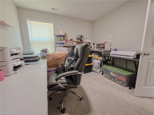 1011 Thurmond Street, Winston-salem, NC 27105