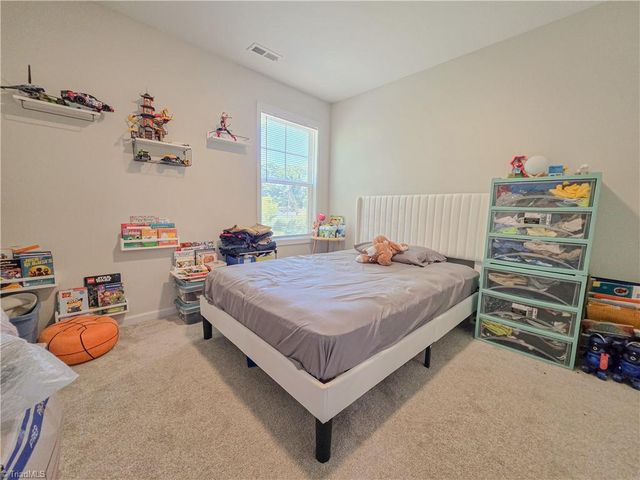 1011 Thurmond Street, Winston-salem, NC 27105