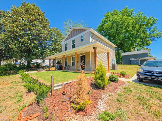1011 Thurmond Street, Winston-salem, NC 27105