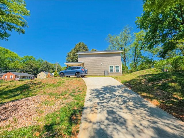 1011 Thurmond Street, Winston-salem, NC 27105