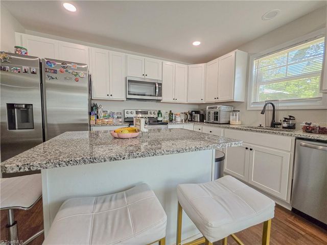 1011 Thurmond Street, Winston-salem, NC 27105