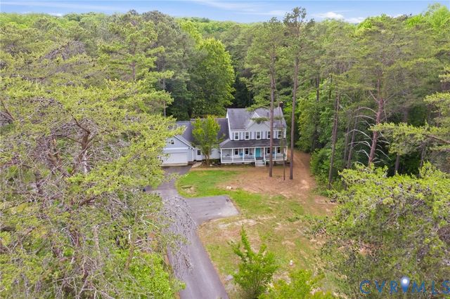 2450 Hillstream Dr, Rockville, VA 23146