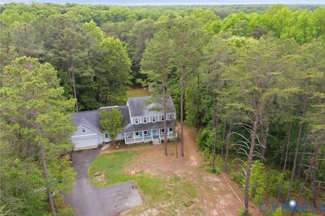 2450 Hillstream Dr, Rockville, VA 23146