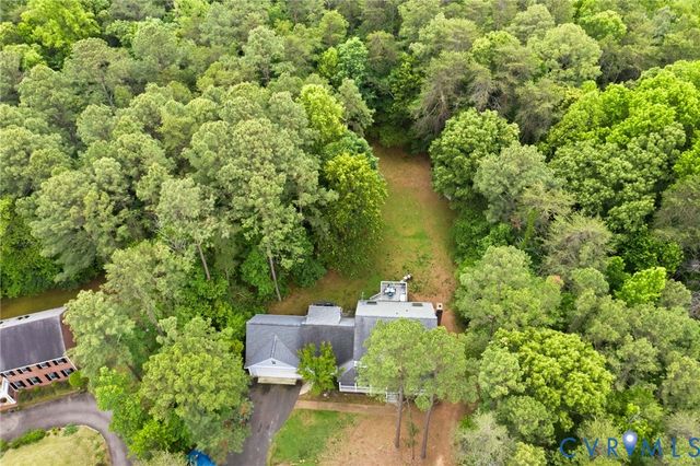 2450 Hillstream Dr, Rockville, VA 23146