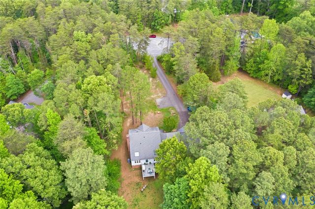 2450 Hillstream Dr, Rockville, VA 23146