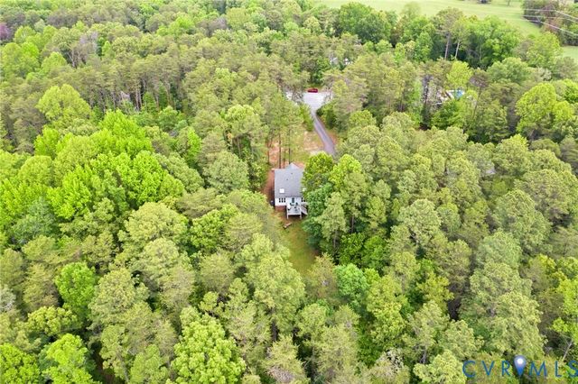 2450 Hillstream Dr, Rockville, VA 23146