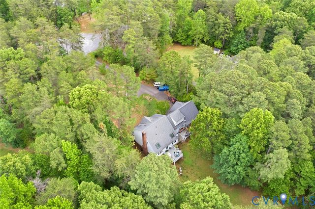2450 Hillstream Dr, Rockville, VA 23146