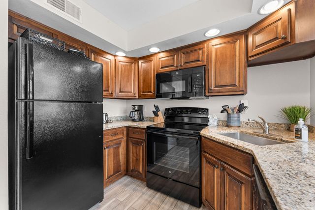 361 Anchors Point Lane Unit 301, Kimberling City, MO 65686