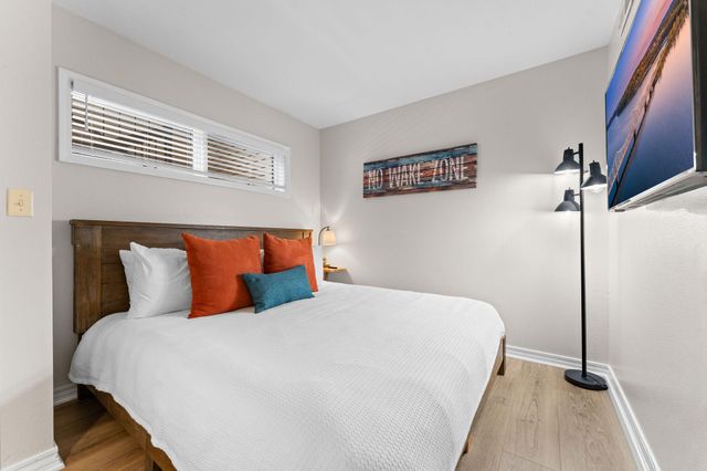 361 Anchors Point Lane Unit 301, Kimberling City, MO 65686