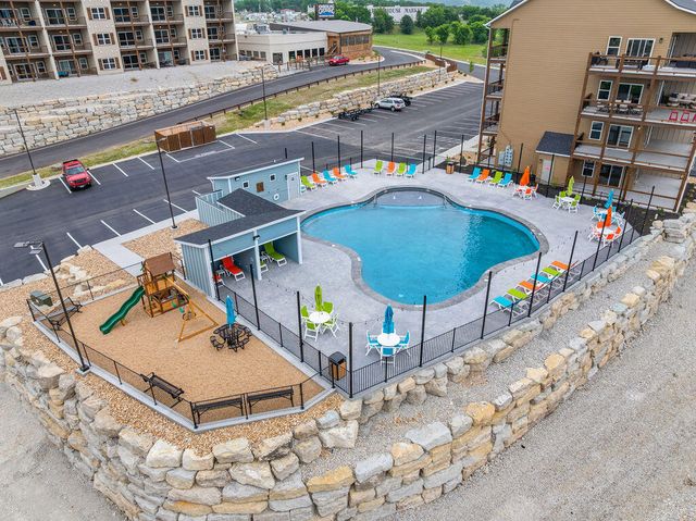 361 Anchors Point Lane Unit 301, Kimberling City, MO 65686