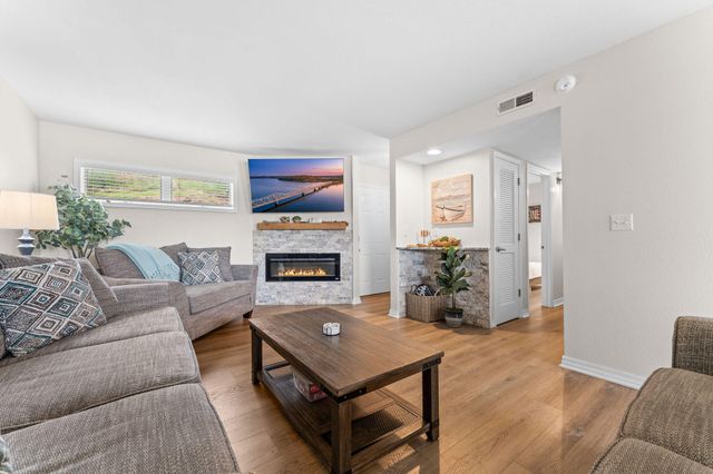 361 Anchors Point Lane Unit 301, Kimberling City, MO 65686
