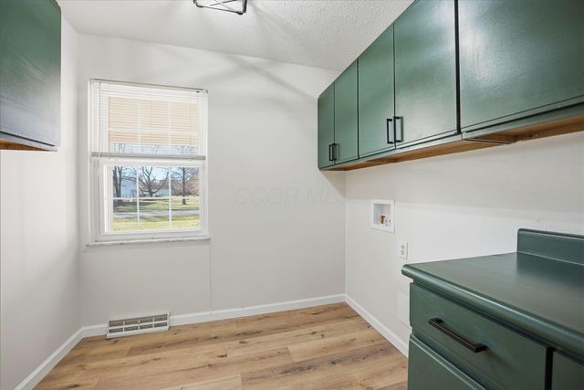 11774 Kennington Square E, Pickerington, OH 43147