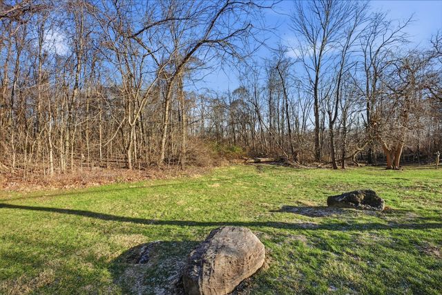 11774 Kennington Square E, Pickerington, OH 43147