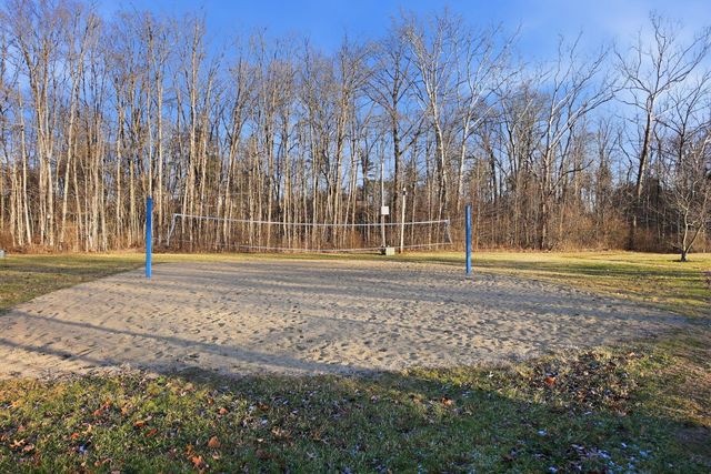 11774 Kennington Square E, Pickerington, OH 43147