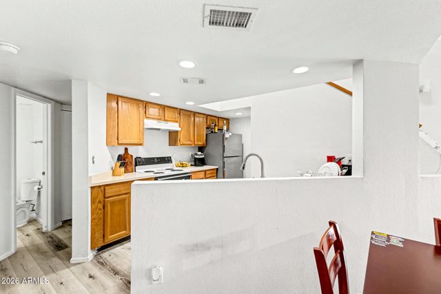 3228 W GLENDALE Avenue 170, Phoenix, AZ 85051