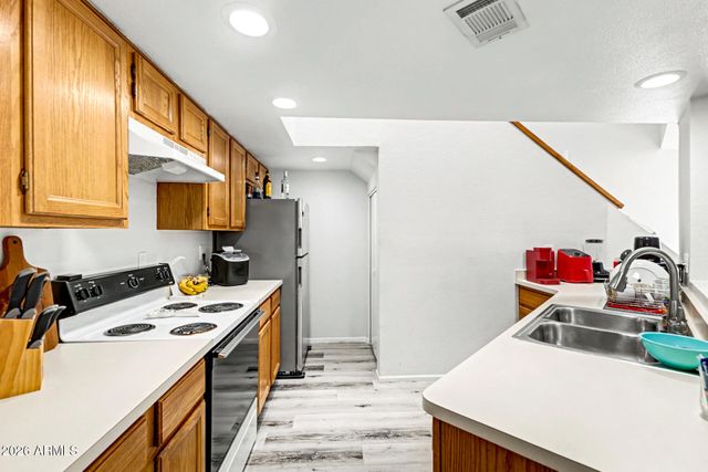 3228 W GLENDALE Avenue 170, Phoenix, AZ 85051