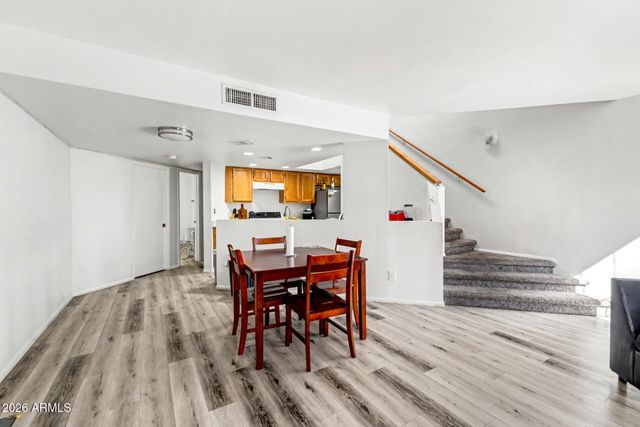 3228 W GLENDALE Avenue 170, Phoenix, AZ 85051