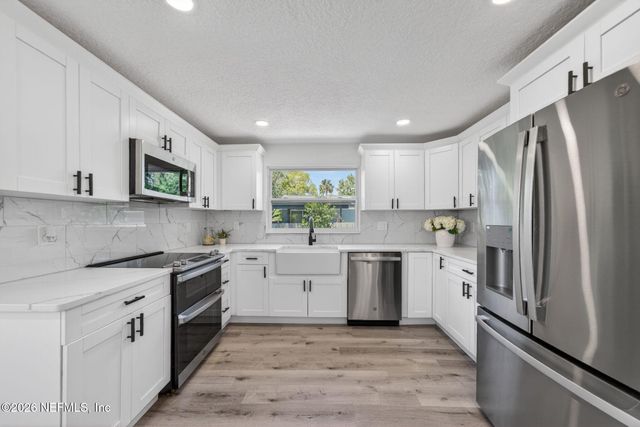 401 SKATE Road, Atlantic Beach, FL 32233