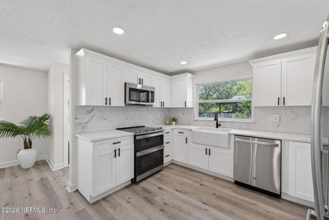 401 SKATE Road, Atlantic Beach, FL 32233