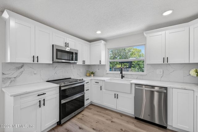 401 SKATE Road, Atlantic Beach, FL 32233