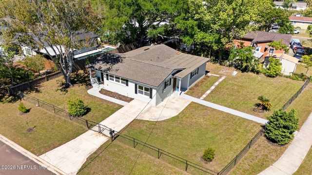 401 SKATE Road, Atlantic Beach, FL 32233