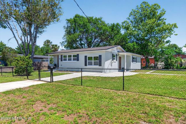 401 SKATE Road, Atlantic Beach, FL 32233