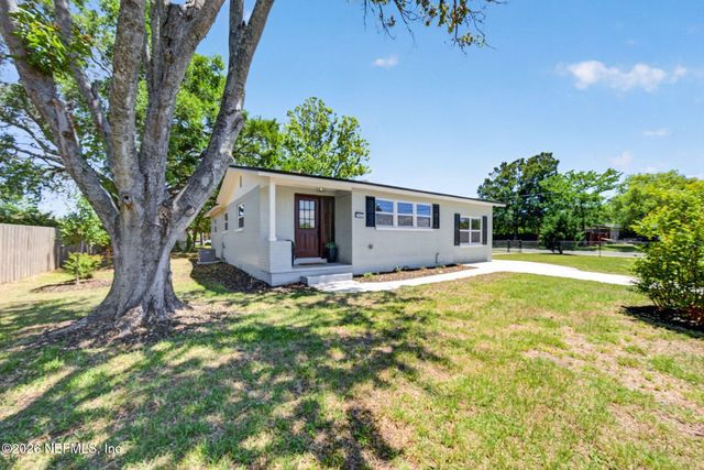 401 SKATE Road, Atlantic Beach, FL 32233
