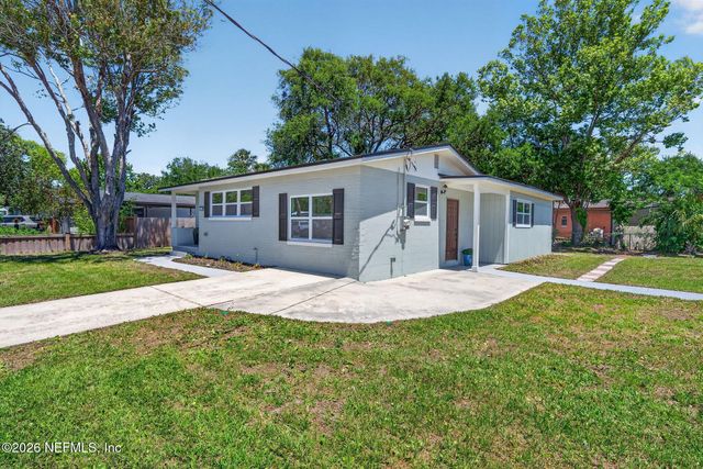 401 SKATE Road, Atlantic Beach, FL 32233