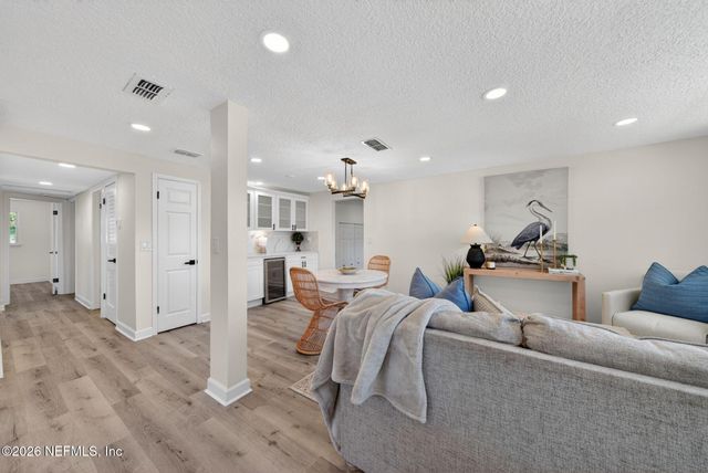 401 SKATE Road, Atlantic Beach, FL 32233