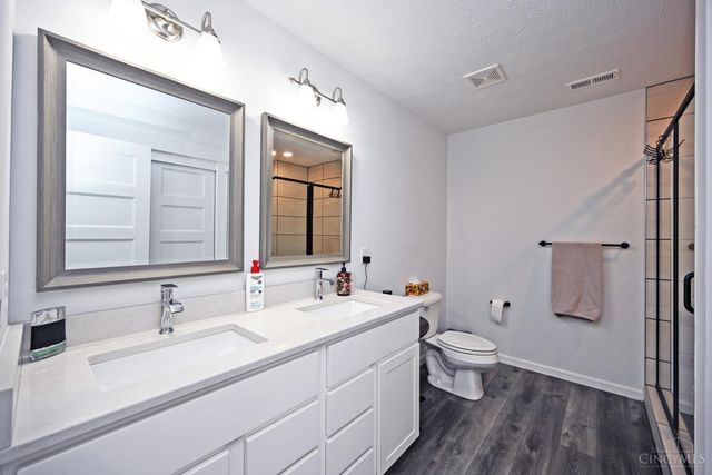 1155 Silversmith Way, Lebanon, OH 45036