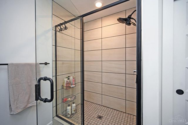 1155 Silversmith Way, Lebanon, OH 45036