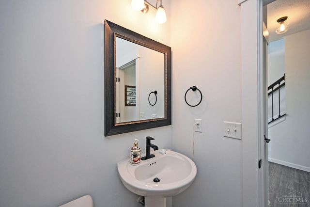 1155 Silversmith Way, Lebanon, OH 45036