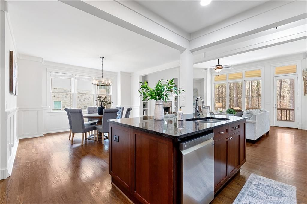 Image 10 of property listing at 161 Stillwater Lane, Dallas, GA 30132