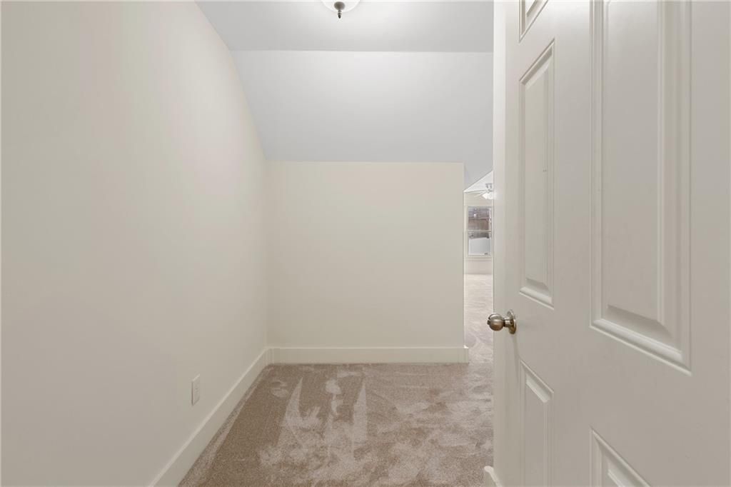 Image 30 of property listing at 161 Stillwater Lane, Dallas, GA 30132
