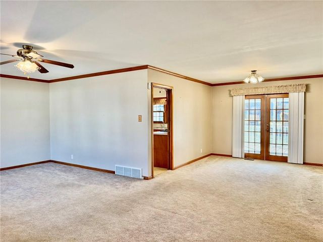 320 W Torrance Street, Maryville, MO 64468