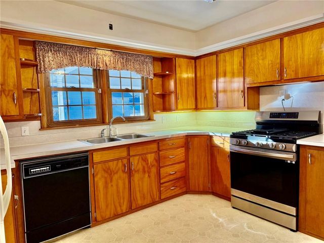 320 W Torrance Street, Maryville, MO 64468