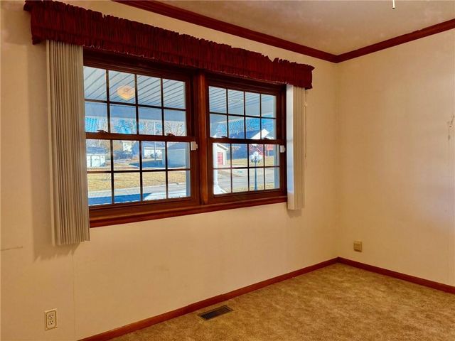 320 W Torrance Street, Maryville, MO 64468