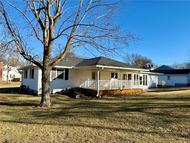 320 W Torrance Street, Maryville, MO 64468