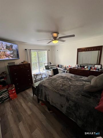 92 Hamden Avenue APT 1, Waterbury, CT 06704