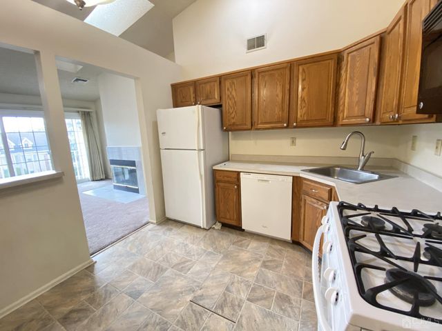 31 Dartmouth Way, North Brunswick, NJ 08901