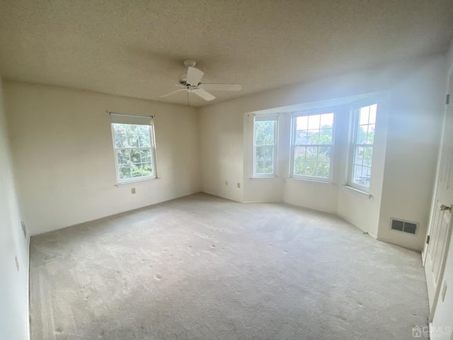 31 Dartmouth Way, North Brunswick, NJ 08901