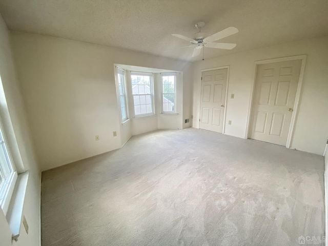 31 Dartmouth Way, North Brunswick, NJ 08901