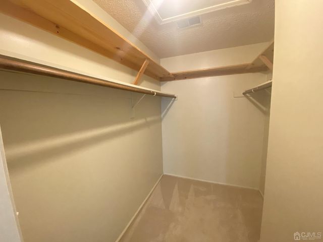 31 Dartmouth Way, North Brunswick, NJ 08901