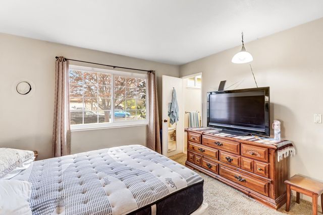 7876 Sunrise Mist Way, Sacramento, CA 95828