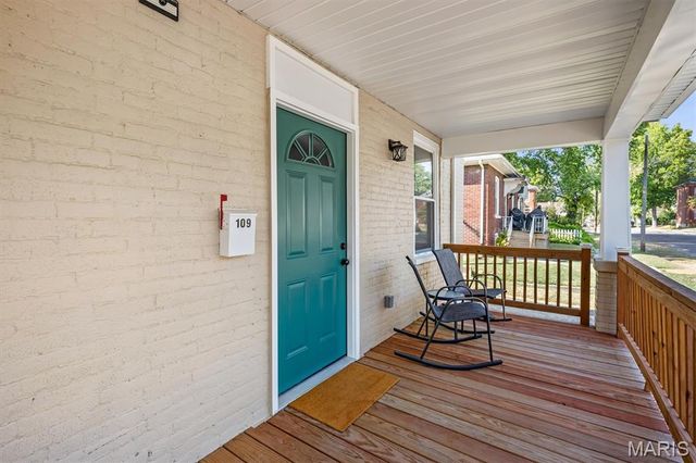 109 N Oak Street, Belleville, IL 62220