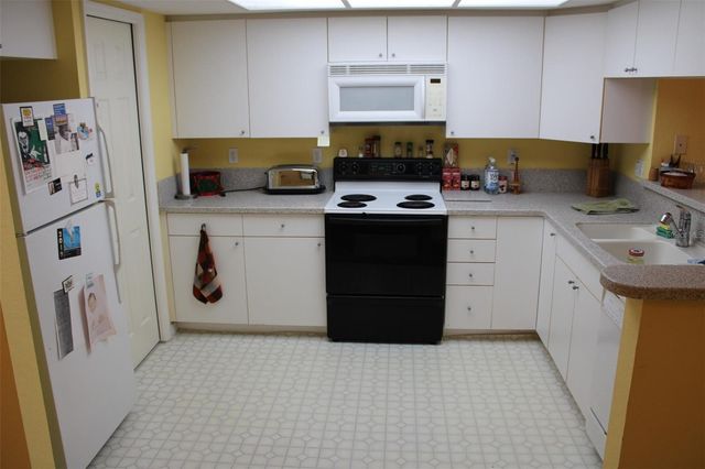 9722 INDIAN KEY TRAIL 116, Seminole, FL 33776